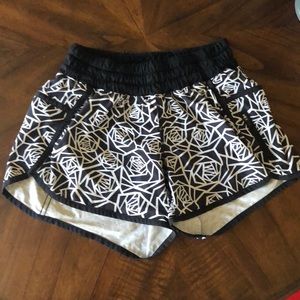 Lululemon Tracker Short IV